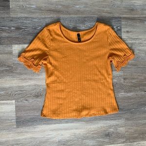 Knit mustard top
